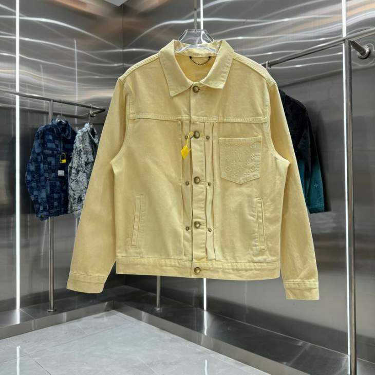 Picture of LV Sweater Suits _SKULVsz46-52M-2XLhgntx2841206